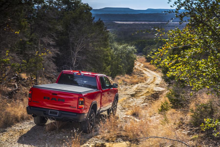  Dodge Ram 1500 Rebel Quad Cab (DT) 2018 года  (фото 22 из 36)